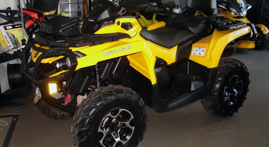 OutMaxXT650Amarelo-Frente
