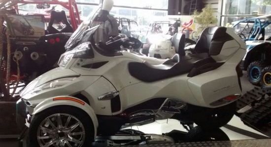 spyder rt usado