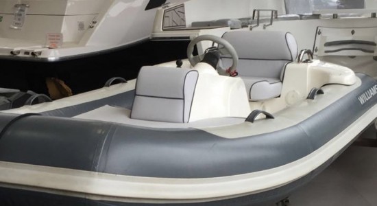 Barco inflável Williams Turbojet 285
