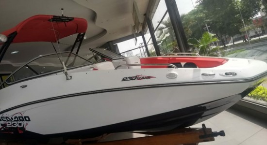 destaque_jet-boat-wake-230